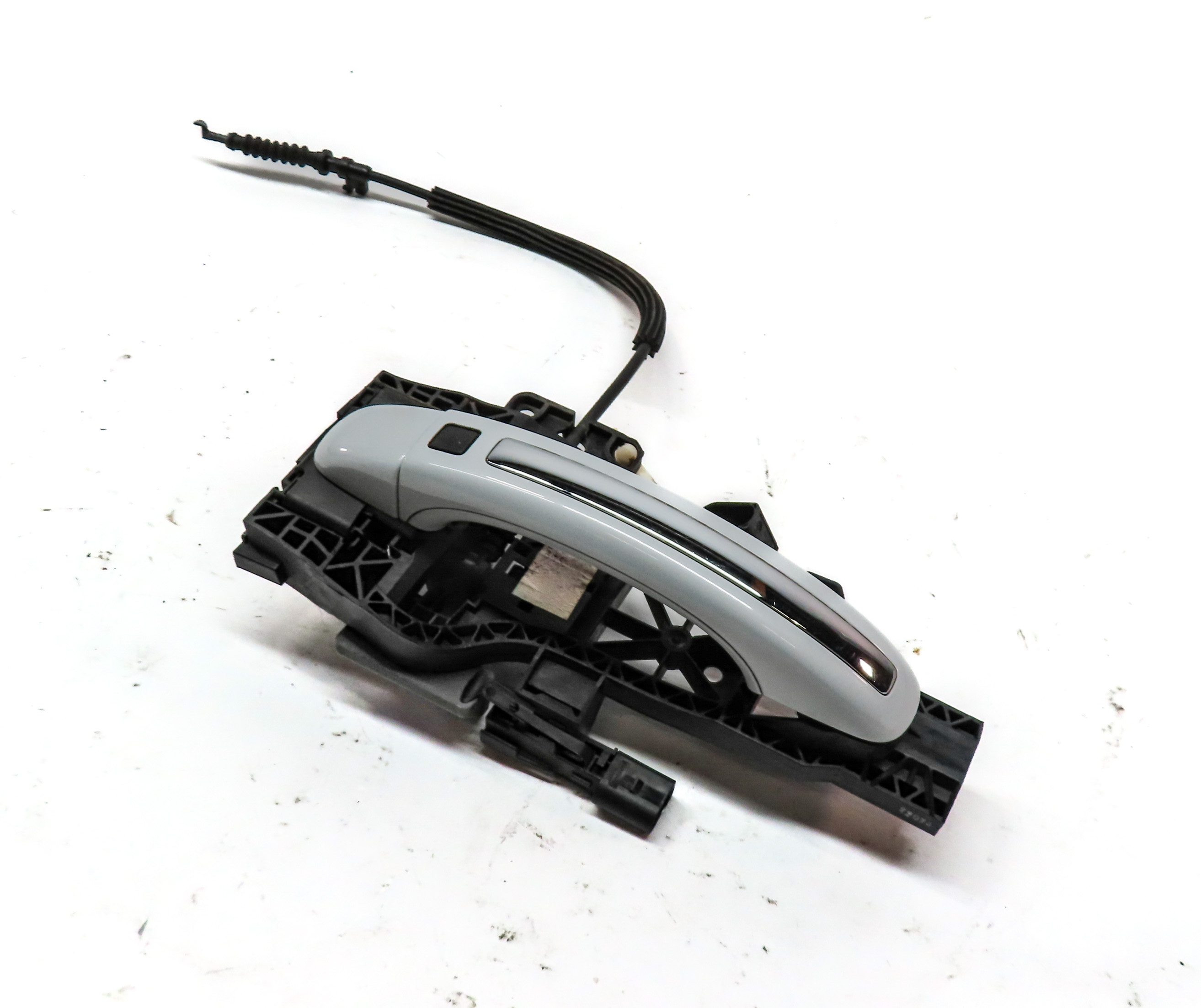 2007-2015 AUDI Q7 (4L) REAR LEFT KEYLESS ENTRY DOOR HANDLE (White) — exact item pictured